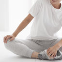 腰痛や下半身のだるさを改善するストレッチ